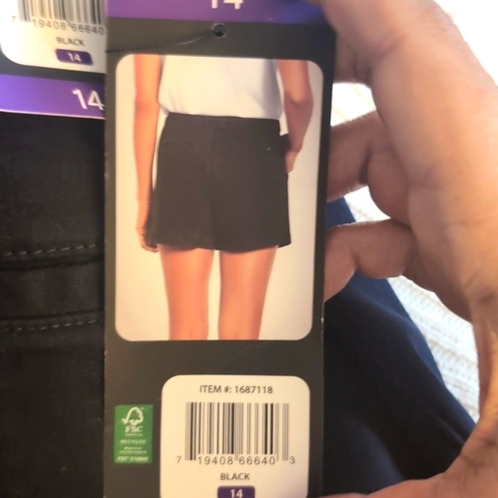 NWT Banana Republic Size 14 Black Chino Shorts | Tailored Work Staple - Picture 9 of 14